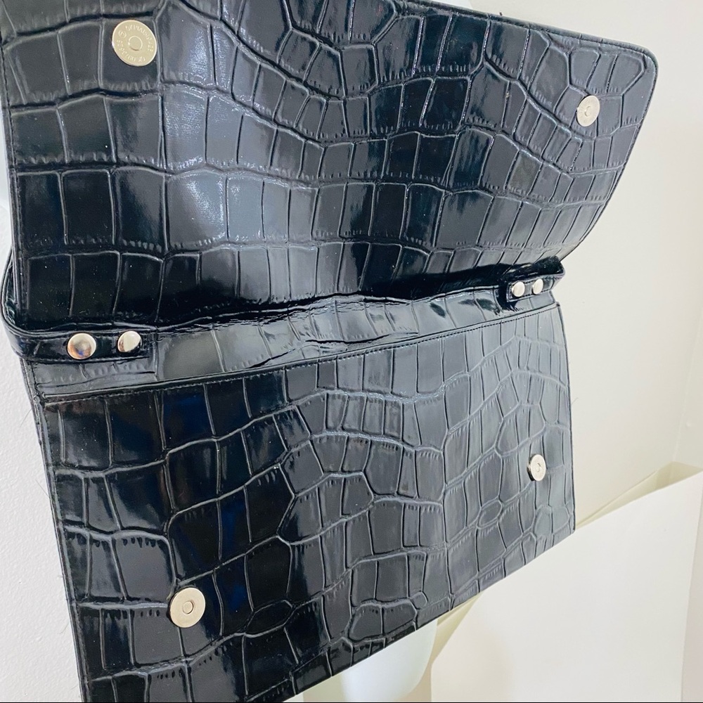 Black Snakeskin design large rectangular Purse - Picture 6 of 8